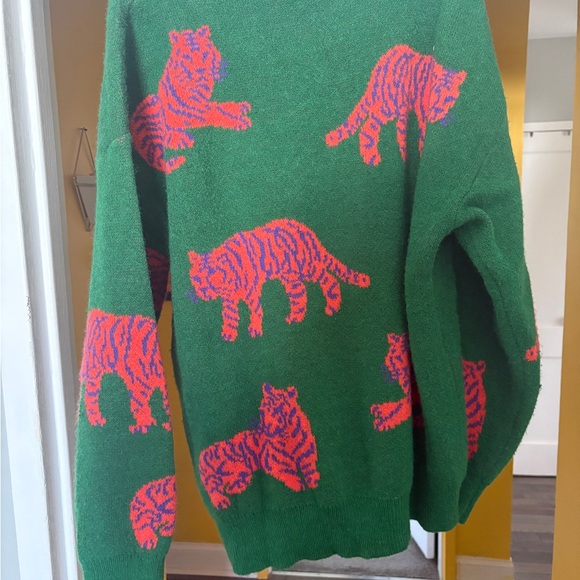 BiBi Green Sweater with Vibrant Red Tiger Design - Picture 2 of 3